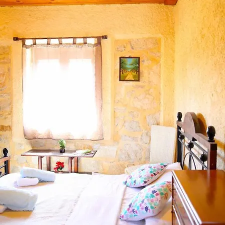 וילה Stone House Irene הרסוניסוס